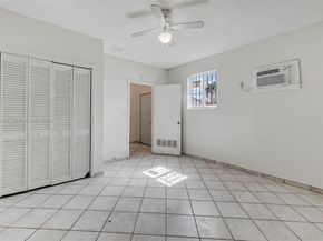 9610 SW 16th St, Miami FL 33165