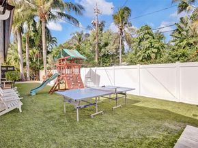 1017 Tyler St, Hollywood FL 33019