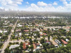 1017 Tyler St, Hollywood FL 33019