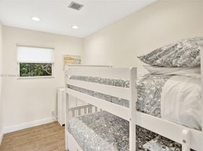 1017 Tyler St, Hollywood FL 33019