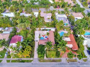 1017 Tyler St, Hollywood FL 33019