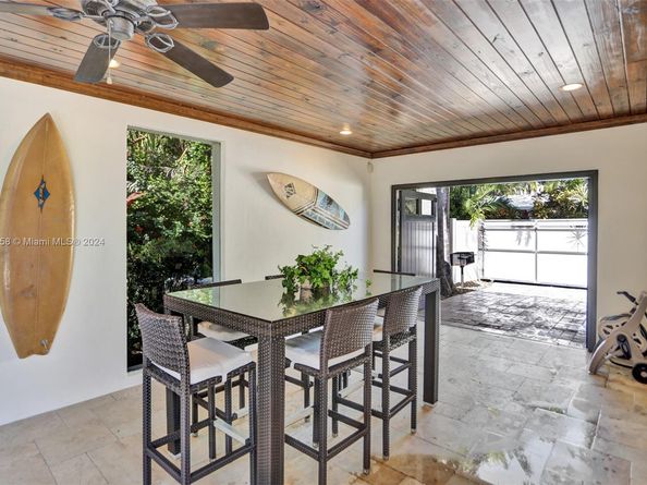 1017 Tyler St, Hollywood FL 33019