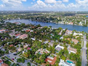 1017 Tyler St, Hollywood FL 33019