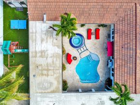 1017 Tyler St, Hollywood FL 33019