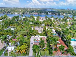 1017 Tyler St, Hollywood FL 33019
