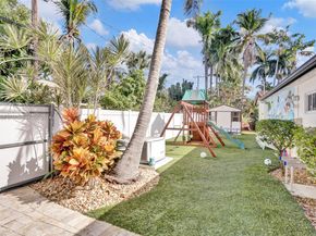 1017 Tyler St, Hollywood FL 33019