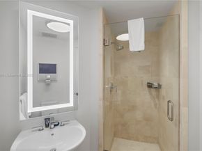 4401 Collins Ave 1015, Miami Beach FL 33140