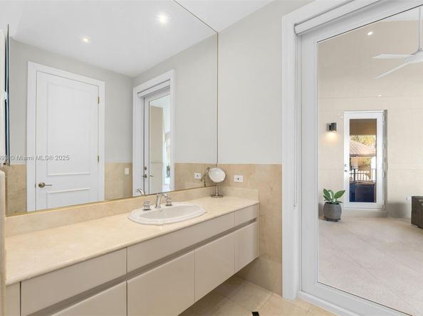 12801 Old Cutler Rd, Pinecrest FL 33156