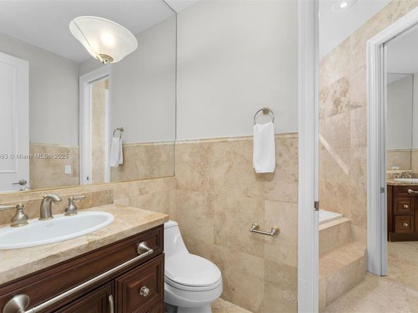 12801 Old Cutler Rd, Pinecrest FL 33156