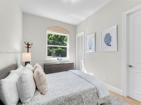 12801 Old Cutler Rd, Pinecrest FL 33156