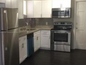 1675 NE 160th St, North Miami Beach FL 33162