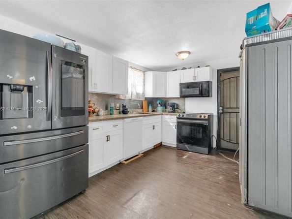 1675 NE 160th St, North Miami Beach FL 33162
