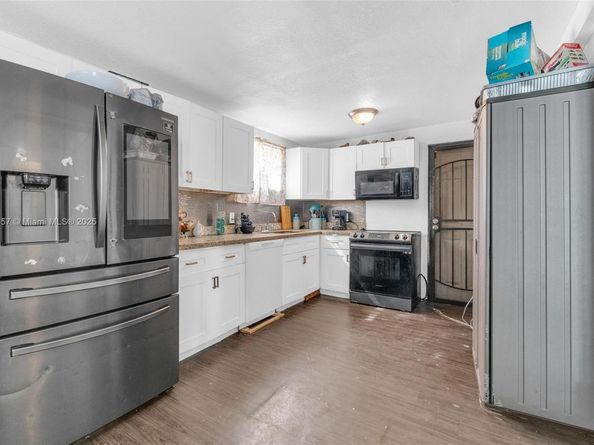 1675 NE 160th St, North Miami Beach FL 33162