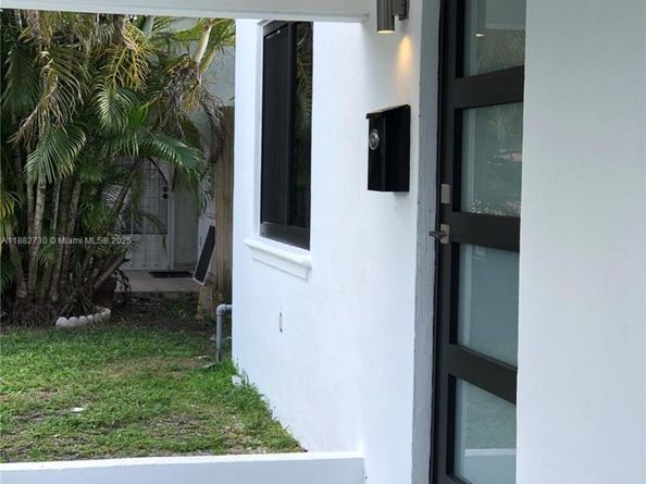 Undisclosed Address #A11882730, North Miami Beach FL 33179