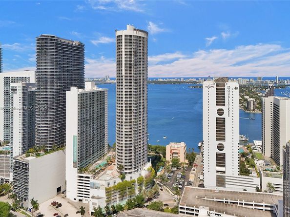 1750 N Bayshore Dr 4007, Miami FL 33132