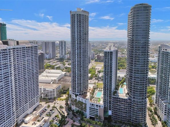 1750 N Bayshore Dr 4007, Miami FL 33132