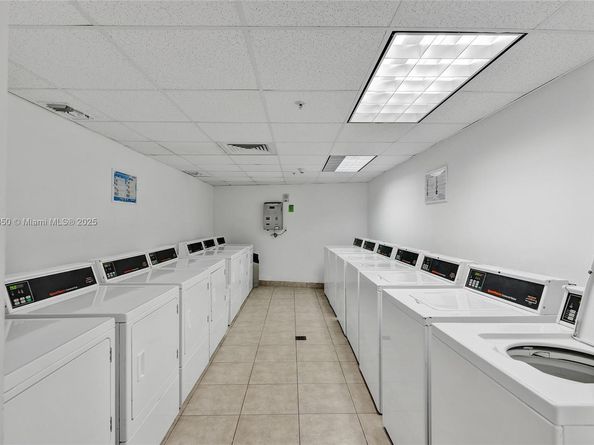 1750 N Bayshore Dr 4007, Miami FL 33132