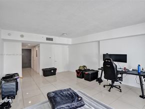 1750 N Bayshore Dr 4007, Miami FL 33132