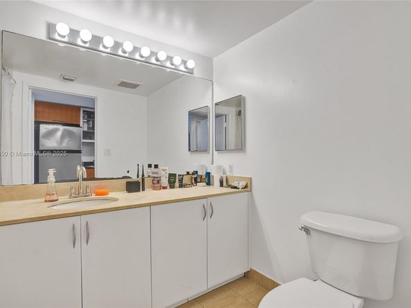 1750 N Bayshore Dr 4007, Miami FL 33132