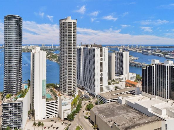 1750 N Bayshore Dr 4007, Miami FL 33132