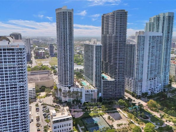 1750 N Bayshore Dr 4007, Miami FL 33132