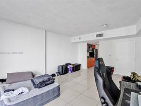 1750 N Bayshore Dr 4007, Miami FL 33132