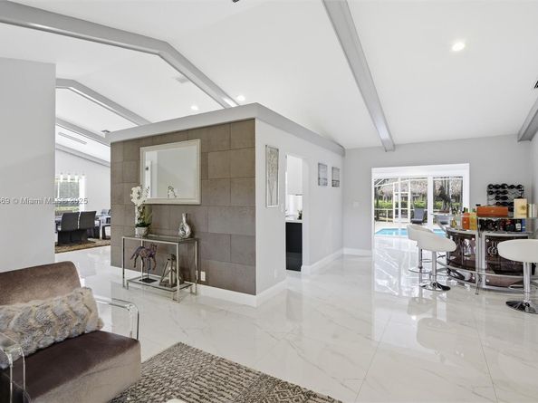 5601 SW 195th Ter, Southwest Ranches FL 33332