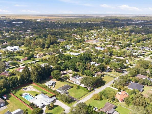 5601 SW 195th Ter, Southwest Ranches FL 33332