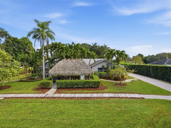 5601 SW 195th Ter, Southwest Ranches FL 33332