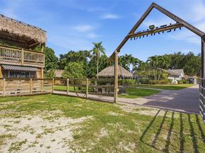 5601 SW 195th Ter, Southwest Ranches FL 33332