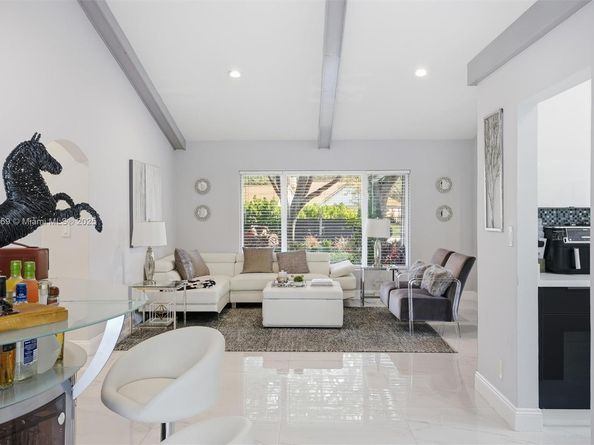 5601 SW 195th Ter, Southwest Ranches FL 33332