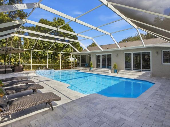 5601 SW 195th Ter, Southwest Ranches FL 33332