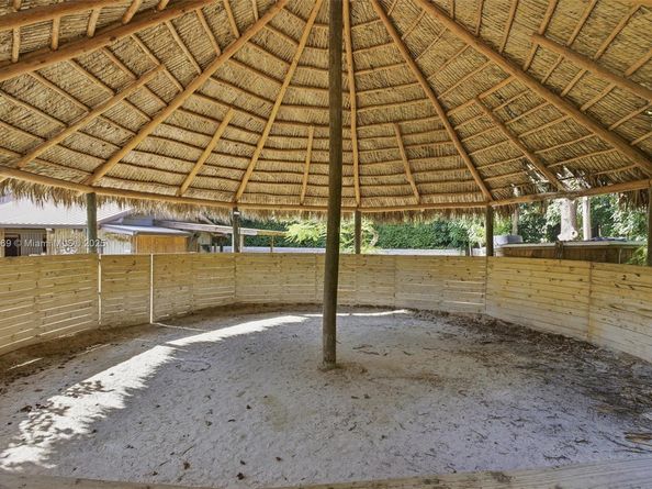 5601 SW 195th Ter, Southwest Ranches FL 33332