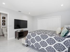 5601 SW 195th Ter, Southwest Ranches FL 33332