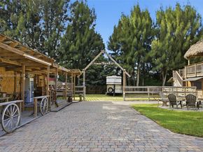 5601 SW 195th Ter, Southwest Ranches FL 33332