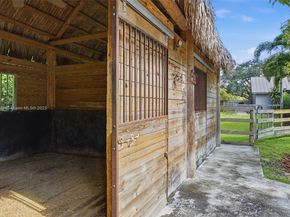 5601 SW 195th Ter, Southwest Ranches FL 33332