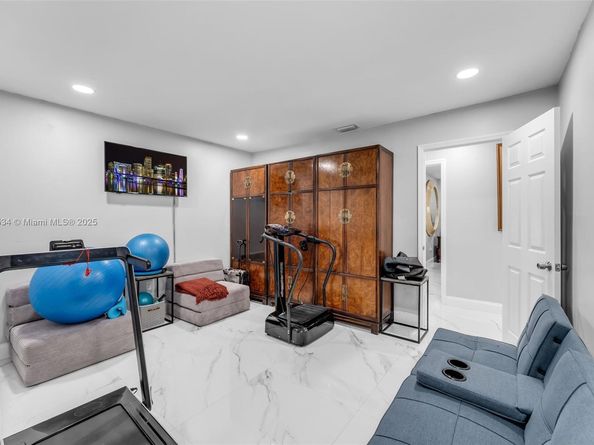 11186 SW 75th Ter, Miami FL 33173