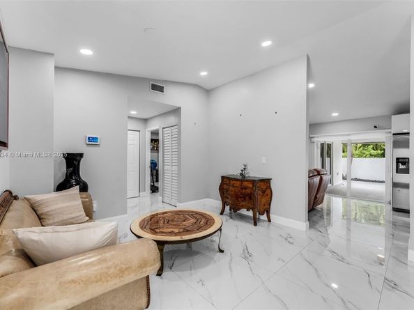 11186 SW 75th Ter, Miami FL 33173
