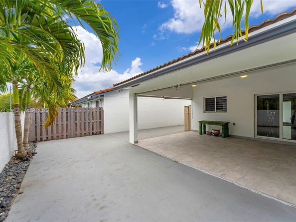 11186 SW 75th Ter, Miami FL 33173