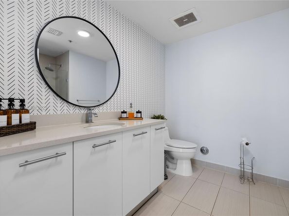 3250 NE 1st Ave 516, Miami FL 33137