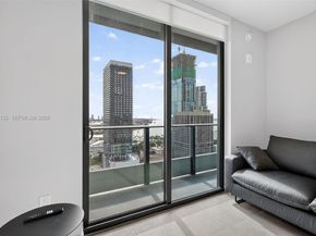 121 NE 5th Steet 3313, Miami FL 33132