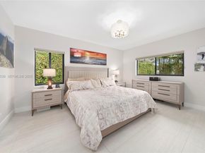 3141 N Bay Rd, Miami Beach FL 33140