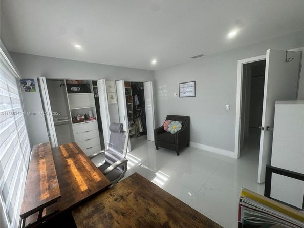 1051 NW 128th Ave, Miami FL 33182