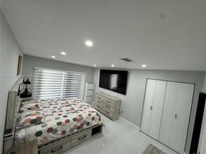 1051 NW 128th Ave, Miami FL 33182