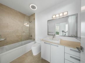2525 SW 3rd Ave 1008, Miami FL 33129