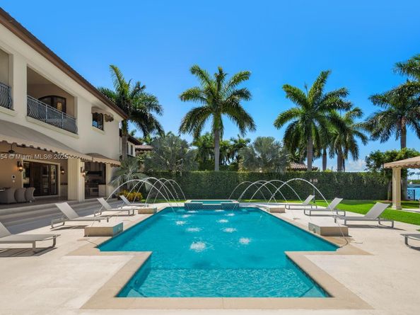198 Palm Ave, Miami Beach FL 33139
