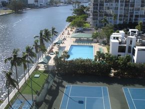 1000 Parkview Dr 920, Hallandale Beach FL 33009