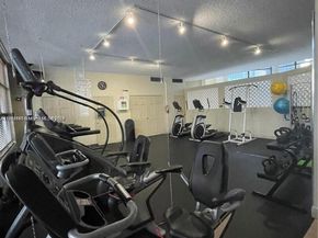 1000 Parkview Dr 920, Hallandale Beach FL 33009