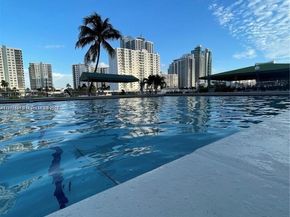 1000 Parkview Dr 920, Hallandale Beach FL 33009