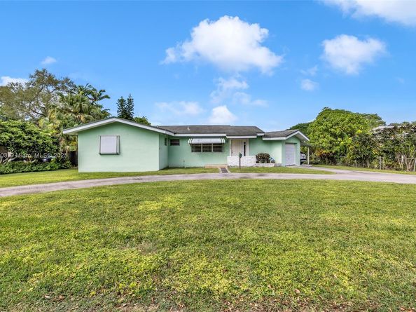 6820 SW 71st Ct, Miami FL 33143